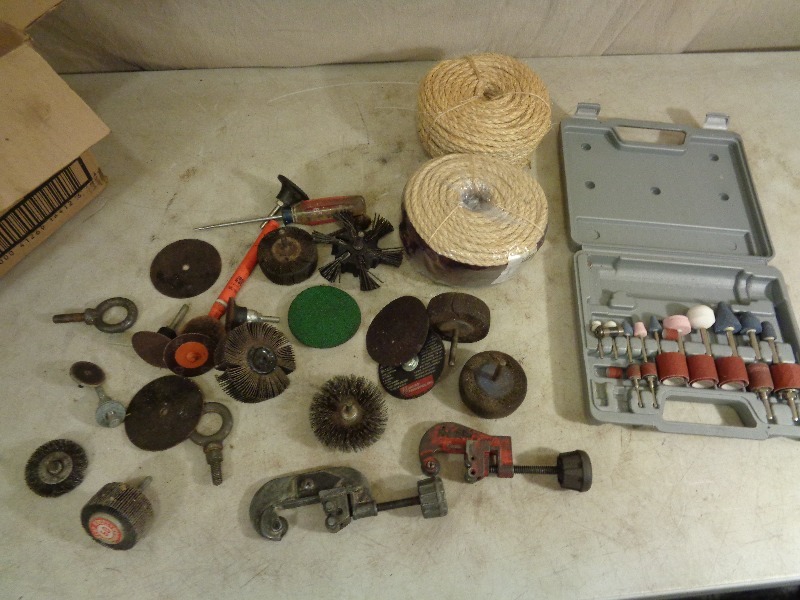 lot 57 image: Sanding, Grinding, Rope, Pipe Cutters