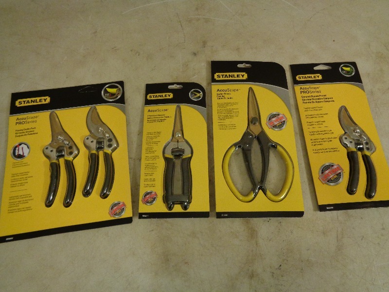 lot 103 image: Brand New Stanley Pruners  Trimmers