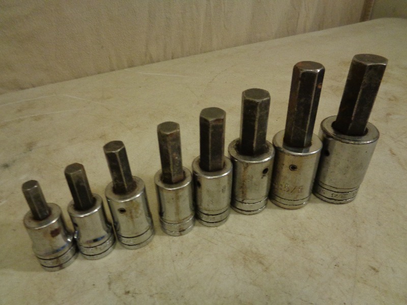 lot 113 image: Snap-On 12 inch Allen Sockets