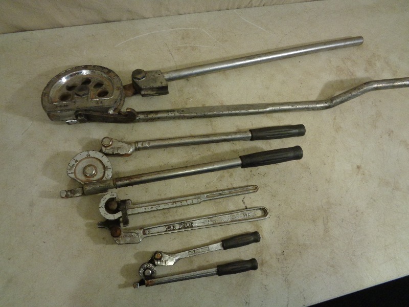 lot 117 image: 4 Sizes of Benders
