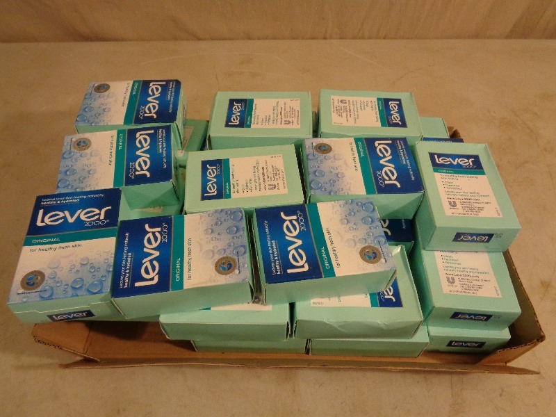 lot 151 image: 34 Bars of Lever 2000 Soap