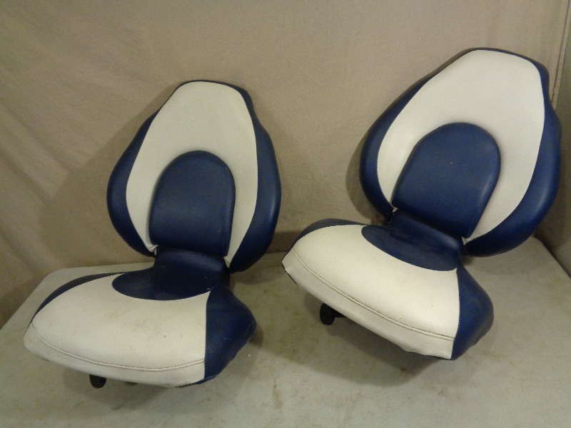 lot 169 image: 2 Boat Seats