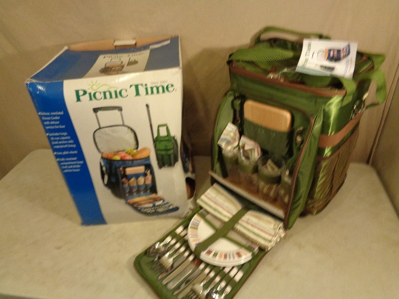 lot 170 image: New Picnic Bag