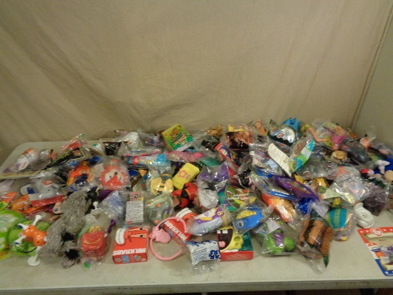 lot 213 image: Large Lot of Happy Meal Toys