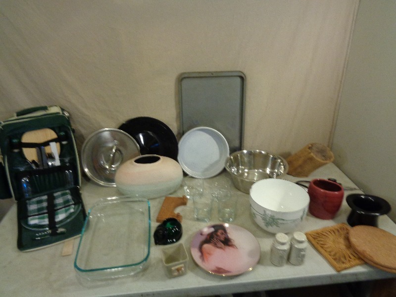 lot 230 image: Willow Tree Candle Holder, Pyrex Cake Pan, and More
