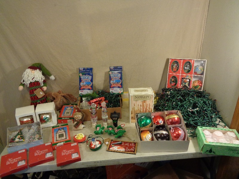 lot 247 image: Christmas Decor and More