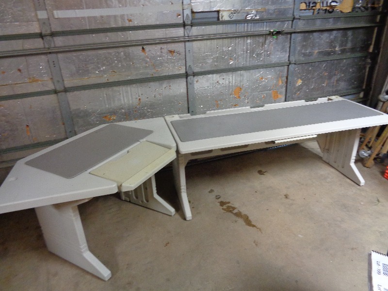 lot 195 image: Desk and Corner