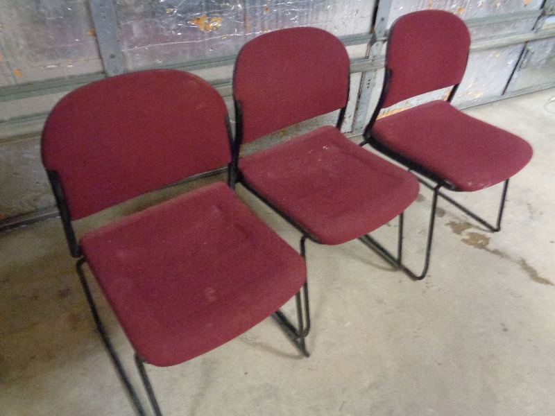lot 197 image: 3 Stackable Chairs