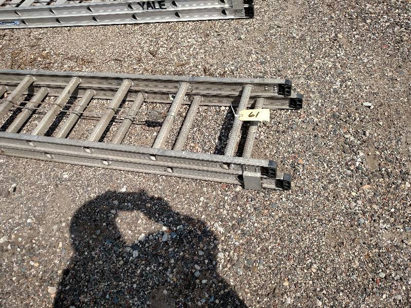 Werner 28 Aluminum Extension Ladde...