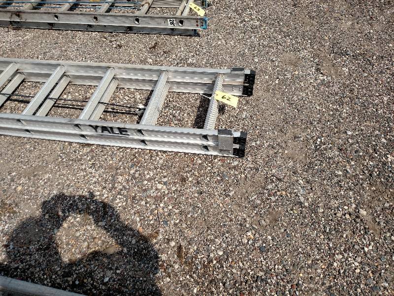 Werner 28 Aluminum Extension Ladde...