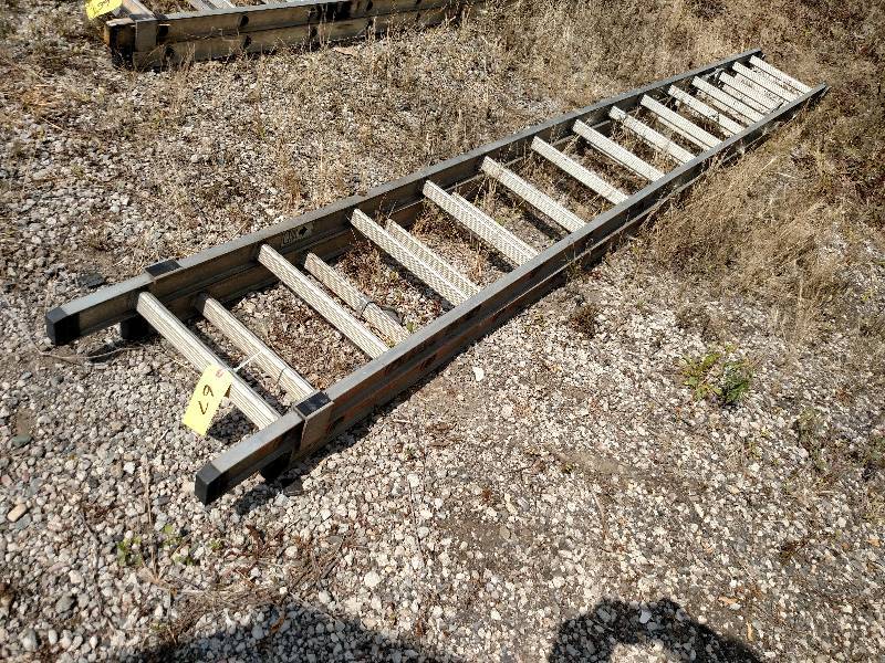 Werner 28 Aluminum Extension Ladde...