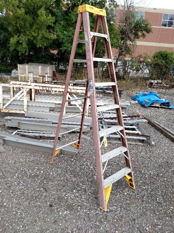 Werner 8 Fiberglass Step Ladder...