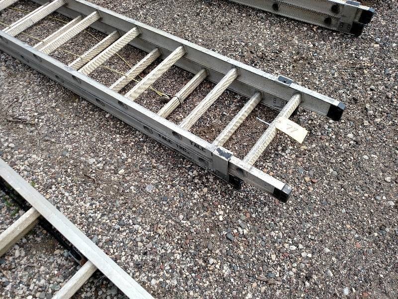 Werner 28 Aluminum Extension Ladde...