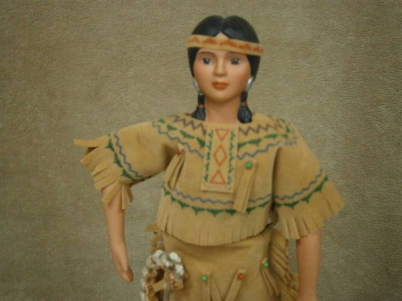 Tasime Sioux Woman Doll Avon 1991
