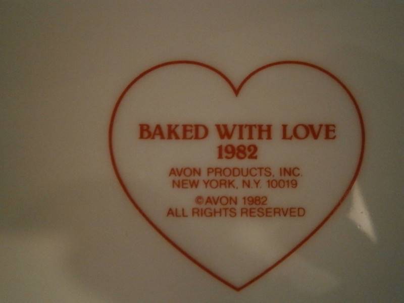 Avon Plate Baked With Love 1982