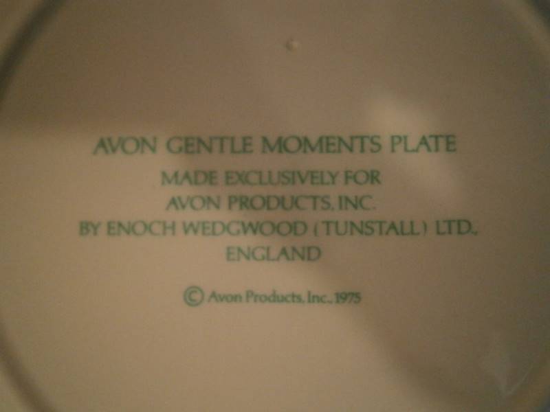 Avon Plate Gentle Moments 1975