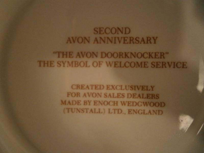 Avon Plate 2nd Anniversary The Doorknocker Gold
