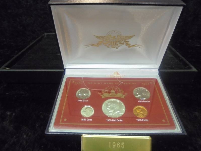 1965 No Mint Mark Coin Collection in Case