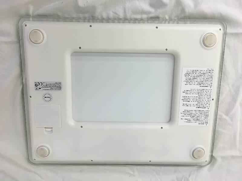 lot 8 image: Beurer BF220 Glass Body Analysis Scale Measures Weight, Fat, Water and Muscle Percentage with Step on Technology