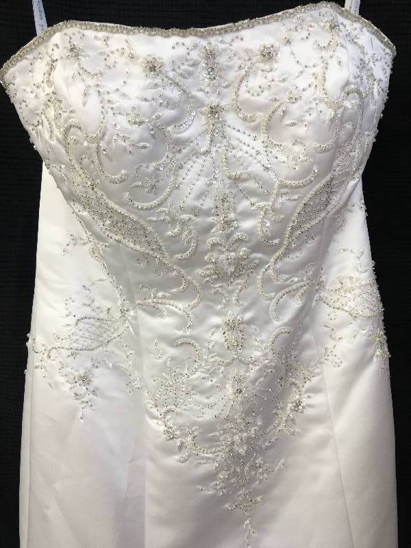 lot 87 image: size 10 alfred angelo wedding dress