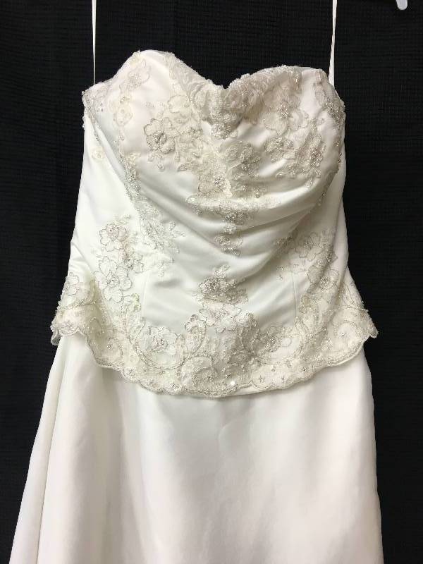 lot 127 image: size 16 classics wedding dress