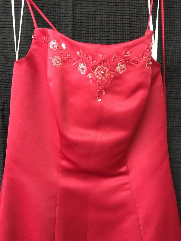 lot 135 image: cranberry red dress size 0