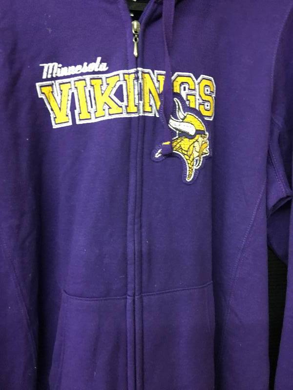 lot 148 image: size XL NFL viking sweatshirt