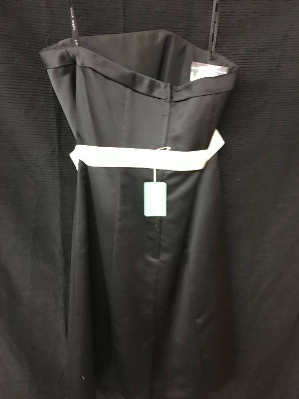 lot 167 image: black and white alfred angelo dress size 10