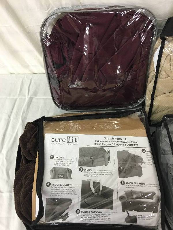 lot 202 image: 4 couch covers