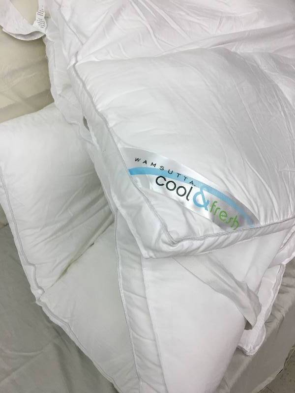 lot 205 image: wamsutta cool and fresh SQ comforter