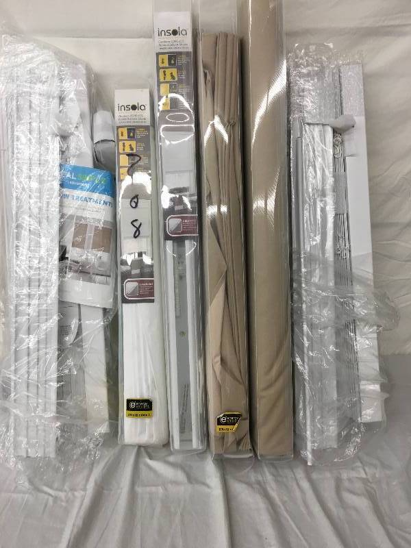 lot 208 image: 6 pairs of blinds