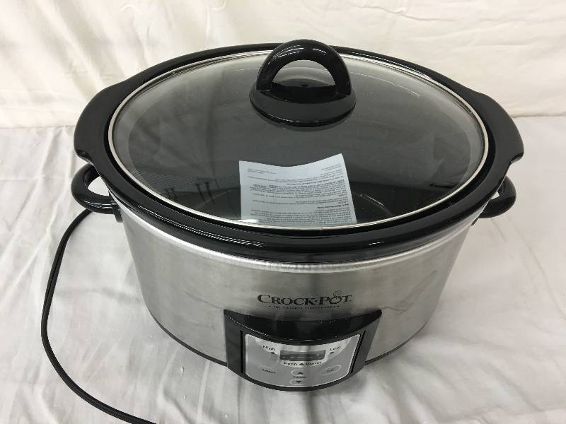 lot 209 image: crockpot