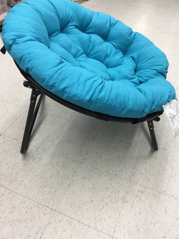 lot 216 image: blue folding chair
