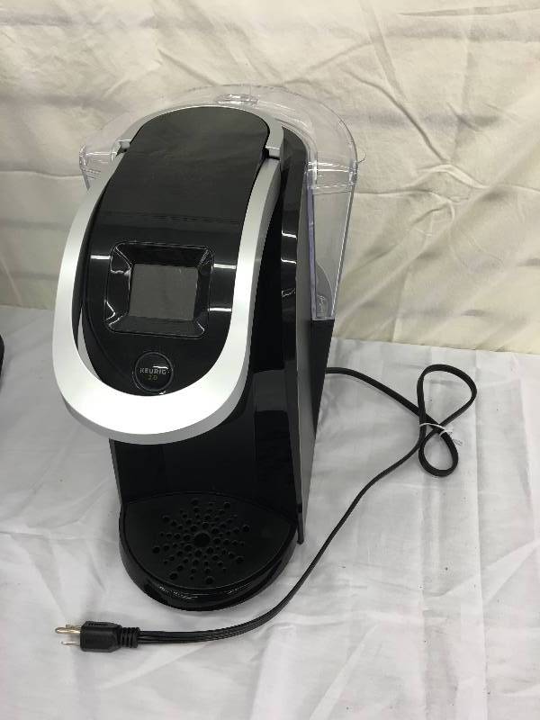 lot 275 image: Keurig  2.0 K200 Brewer, Black
