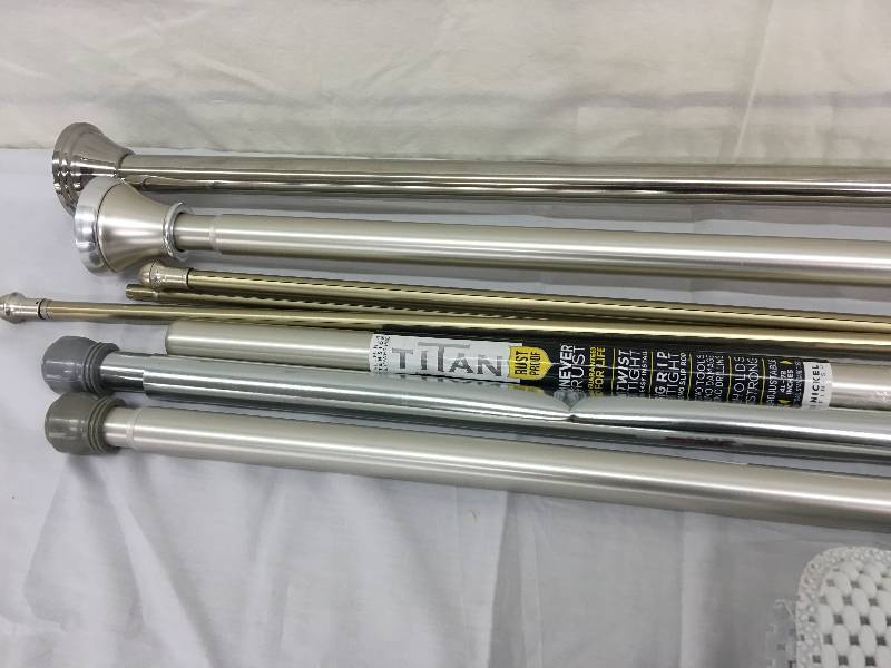 lot 307 image: shower rods and shower slip mat