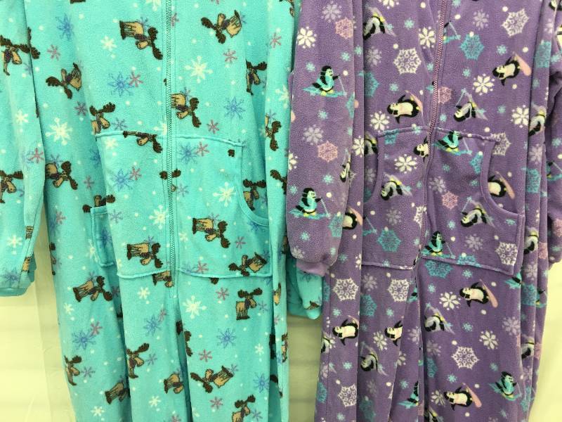 lot 309 image: 2 soft sensatiob pajamas
