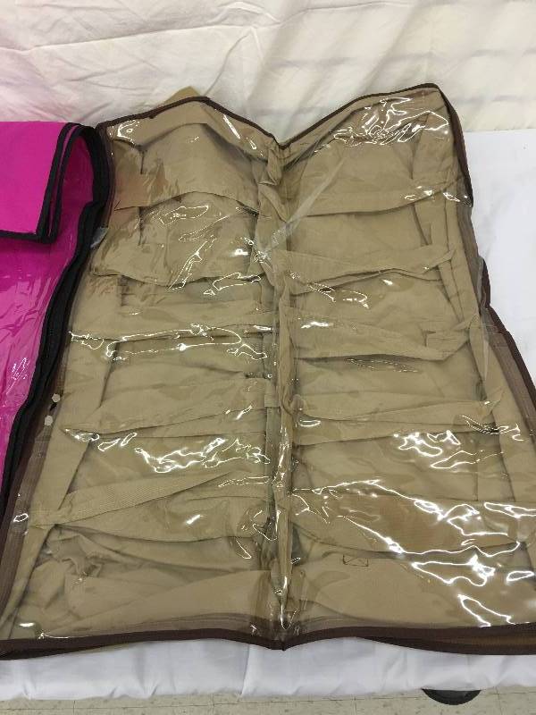 lot 321 image: shoe bags x2
