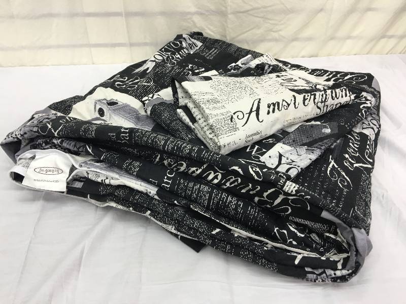 lot 323 image: alamode home black and white design
