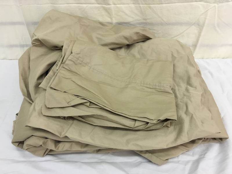 lot 339 image: tan sheets king