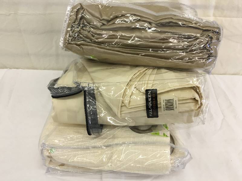 lot 377 image: curtains, sheets