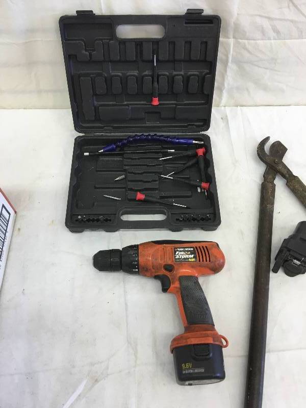 lot 482 image: screw drivers and black and decker drill