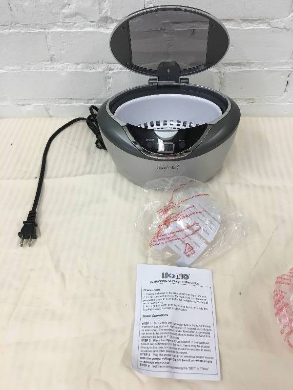 lot 557 image: Isonic D2840 1.6 Pt. Ultrasonic Cleaner Jewelry Cleaner retail $59