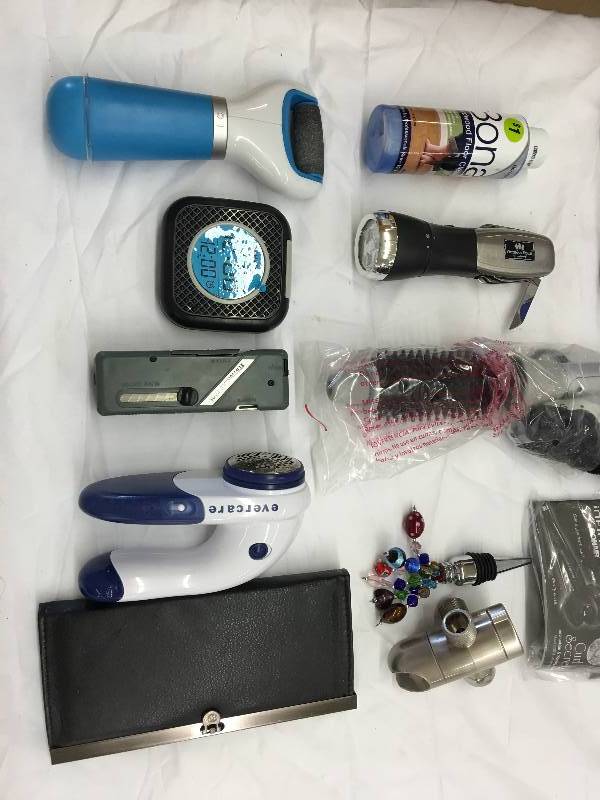 lot 573 image: evercare, Calista Tools Perfecter Fusion Hair Styler Hot Air Brush, flashlight