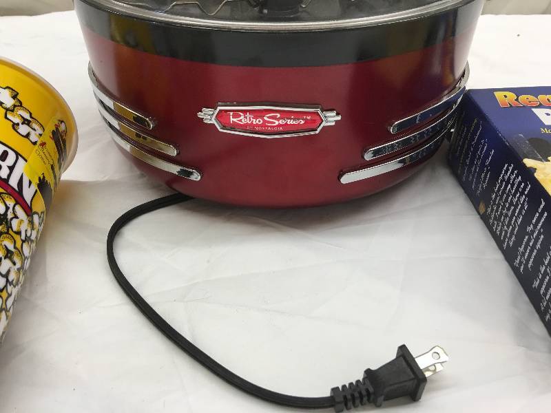 lot 588 image: retro series popcorn machine cup and popcorn