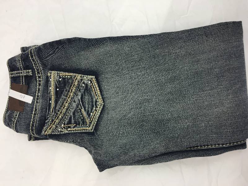 lot 606 image: Maurices pants 3-4