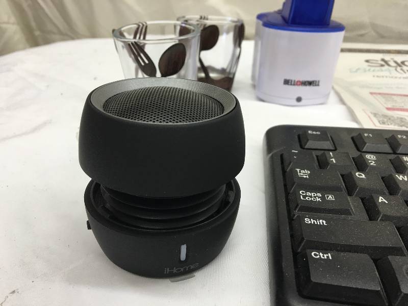 lot 630 image: keyboard ihome speaker sticker frame,bell howell humidifier