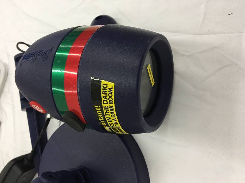 lot 633 image: laser light show,hangers,alarm clock