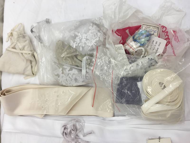 lot 659 image: all dress accessories
