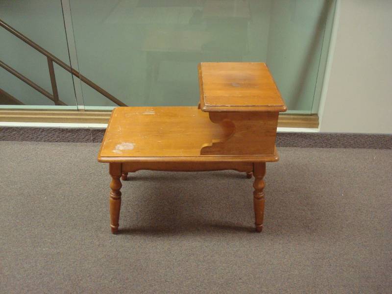 lot 7 image: Small End Table, Used, Has Wear Marks