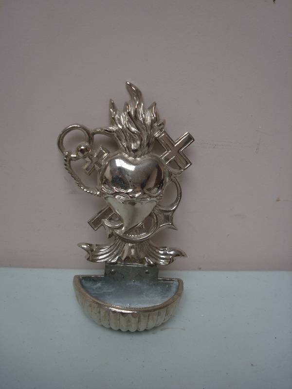 lot 44 image: Metal Heart Holy Water Tray